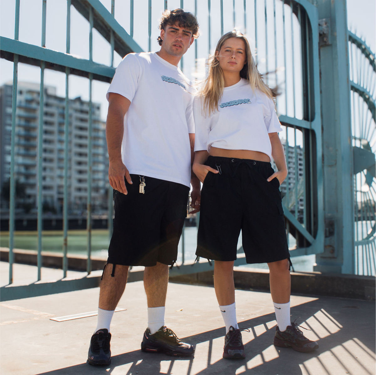 Parachute Shorts (Blackout)
